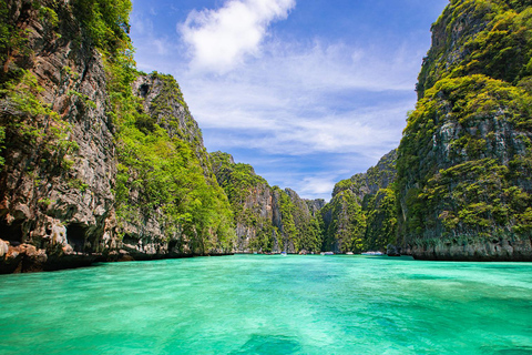 Phi Phi : Excursion d'une demi-journée à Phi Phi pour faire de la plongée en apnée en bateau à longue queue