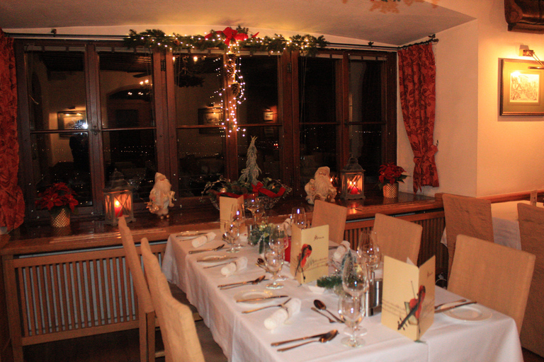 Salzburg: Christmas Advent Concert with DinnerCategory 1 Seats with VIP Dinner