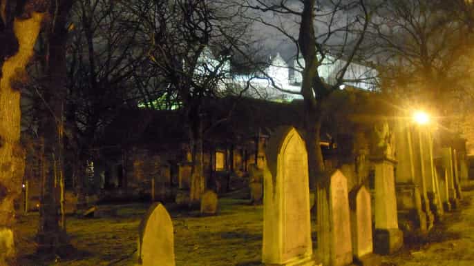 edinburgh 2hour ghost tour in spanish