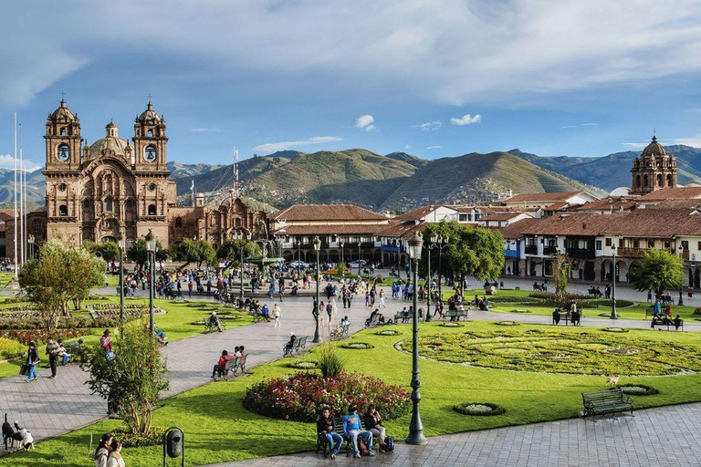 Cusco - Puno 5 Days / Machu Picchu-/ 4 nights Lago Titicaca