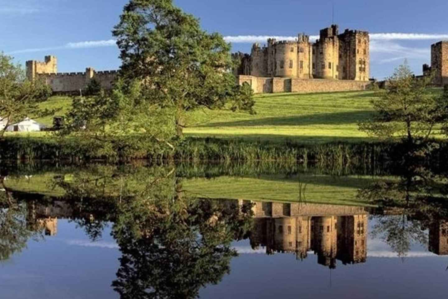 Edinburgh: Harry Potter and English Castles Tour in Spanish