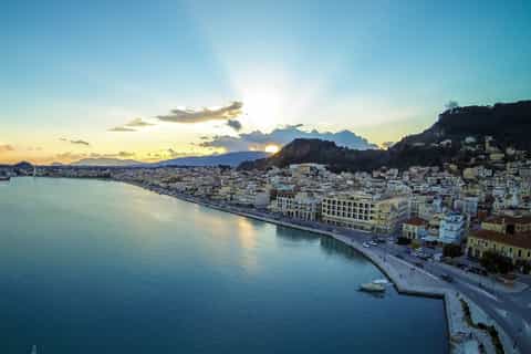 Zakynthos: Greek Farm Visit & Evening Tour in Zante Town