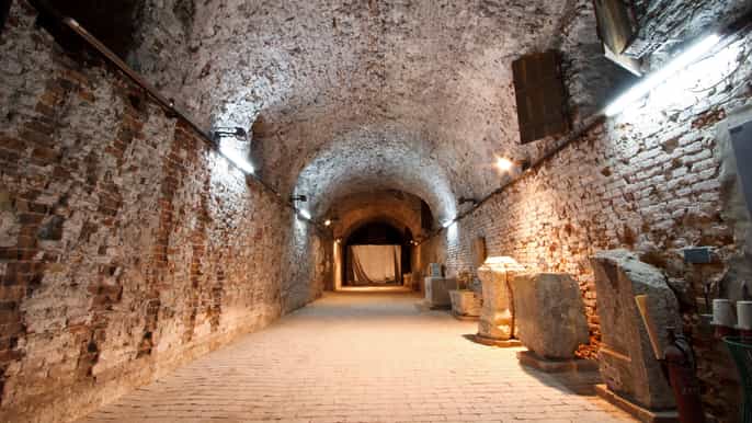 belgrado excursão subterrânea de 25 horas com vinho local