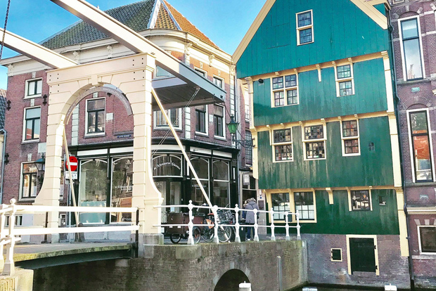 Alkmaar: Tour de la ciudad a pie en grupo reducido *Inglés*.