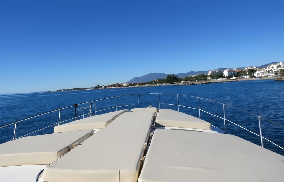 puerto banus rent yacht