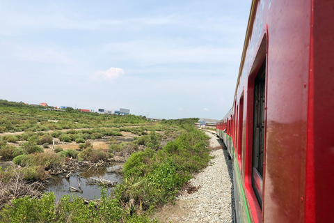 Damnoen Saduak Floating Market & Maeklong Train Market Tour Premium 9 seat with hotel pick up and drop off