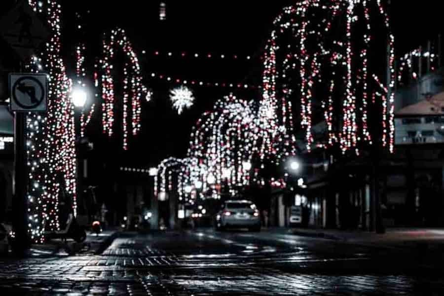 San Antonio: Nachtwanderung zu den verzauberten Flusslichtern. Foto: GetYourGuide San Antonio: Nachtwanderung zu den verzauberten Flusslichtern. Foto: GetYourGuide