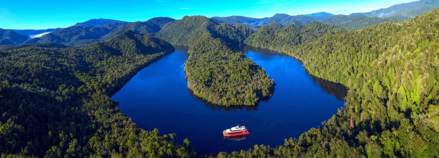 Strahan: World Heritage Cruise on Gordon River with Lunch