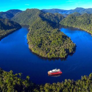 Strahan: World Heritage Cruise on Gordon River with Lunch