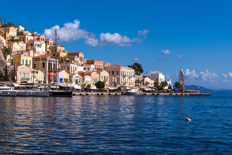 Ab Rhodos: Ganztägige Bootsfahrt zur Insel Symi