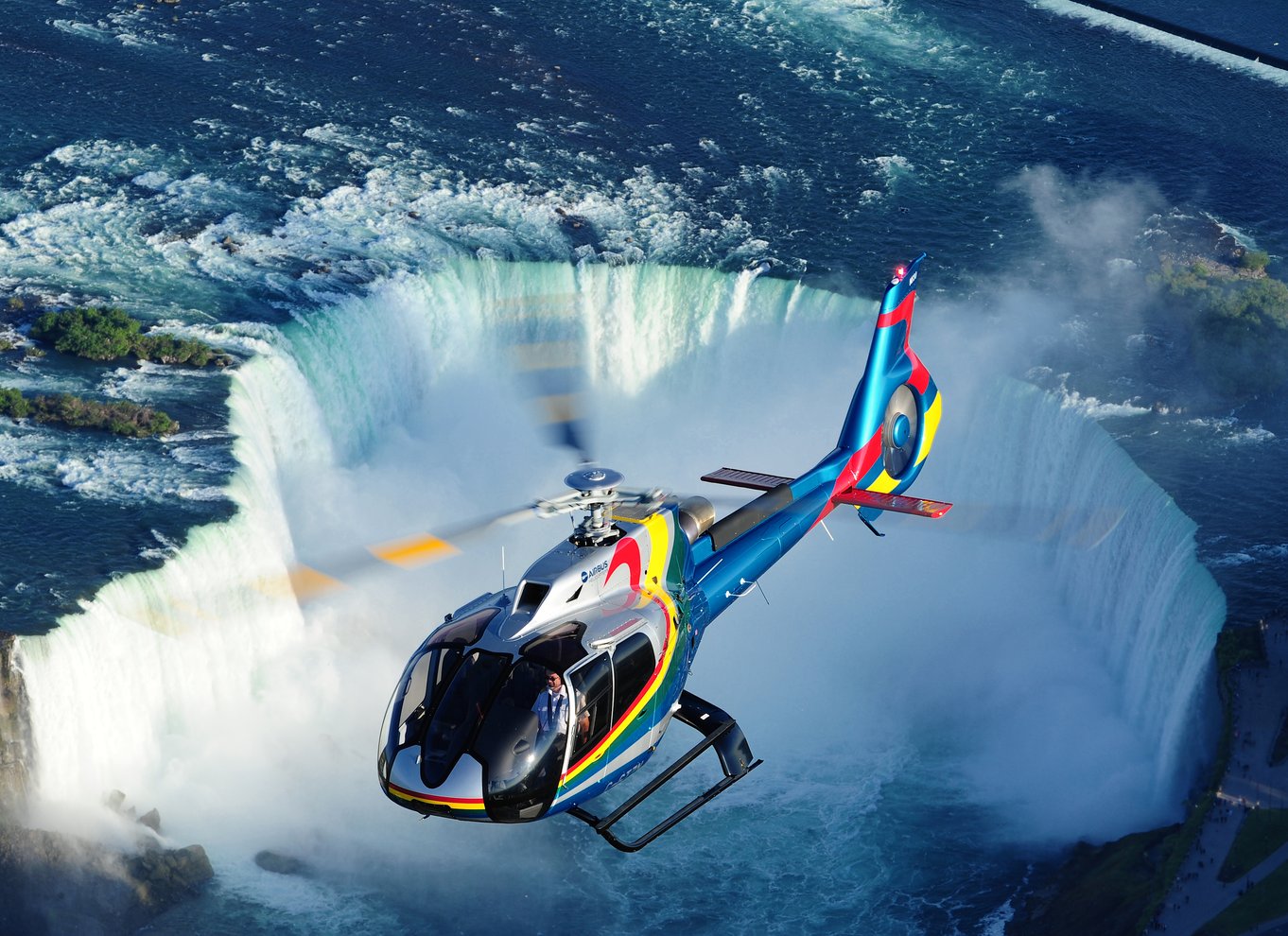 Niagara Falls, Canada: Naturskøn helikoptertur