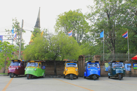 Visite nocturne des temples en Tuk Tuk à Ayutthaya depuis Bangkok