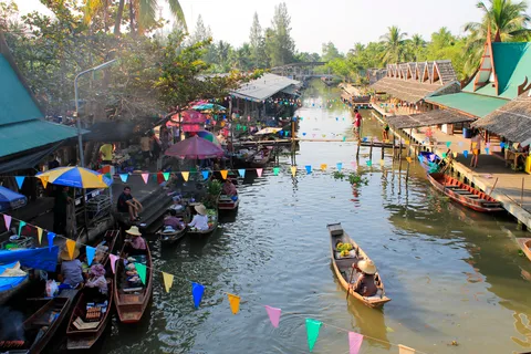 Vanuit Bangkok: Thaka drijvende markt