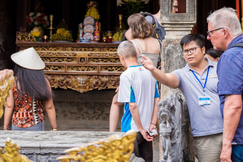 Da Hanoi: Hoa Lu e Tam Coc con pranzo a buffet e ciclismoHoa Lu e Tam Coc: tour da Hanoi con pranzo e giro in bici