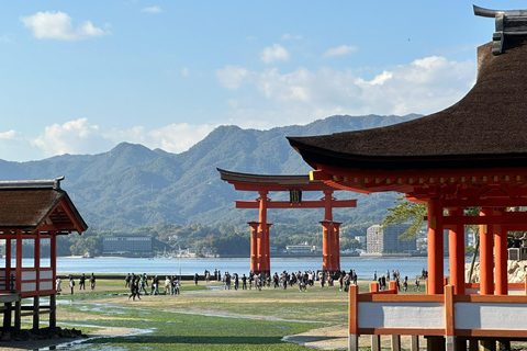 Hiroshima &amp; Miyajima UNESCO 1 dag bustourVanaf JR Hiroshima Station (zonder lunch)