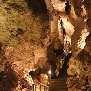 Budapest: 2.5-Hour Underground Cave Walking Tour