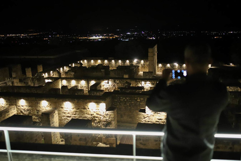 Cordoba: Geführte Tour durch die Medina Azahara bei NachtGeführte Tour durch die Medina Azahara auf Spanisch ohne Transport