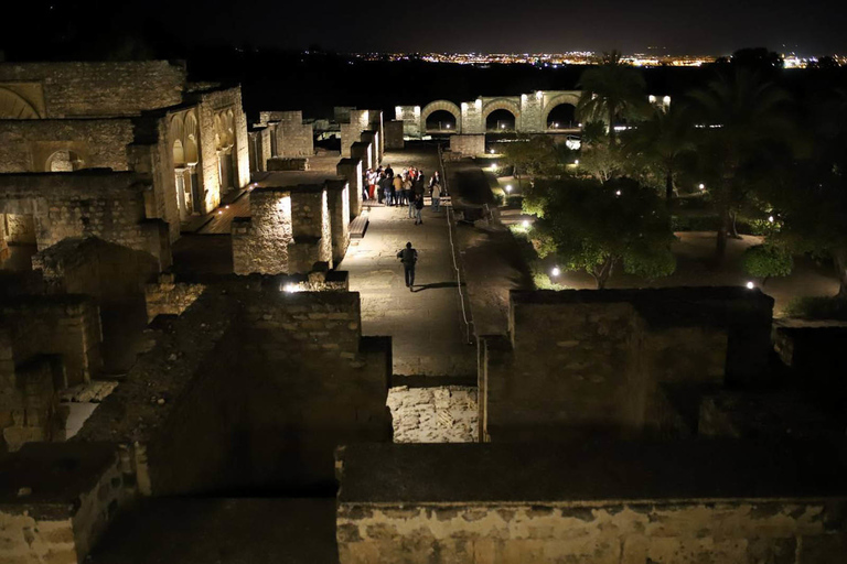 Córdoba: tour guiado de Medina Azahara por la nocheTour guiado de Medina Azahara en español sin transporte