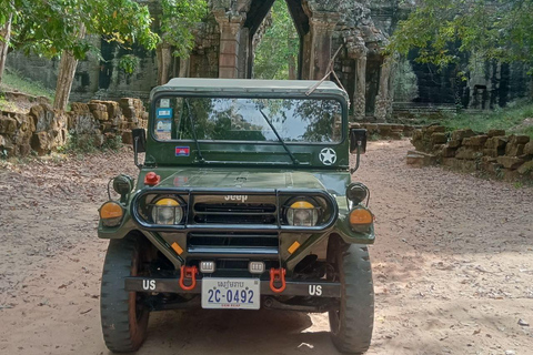 Siem Reap: Angkor Wat Sunrise Tour by Vintage Jeep
