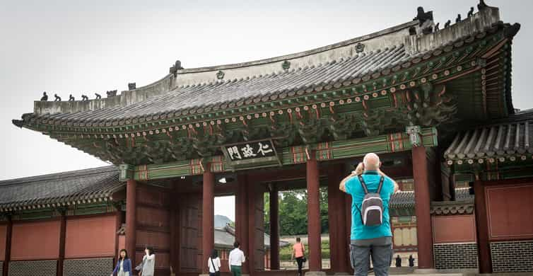 Gyeongbokgung, Seoul - Book Tickets & Tours | GetYourGuide