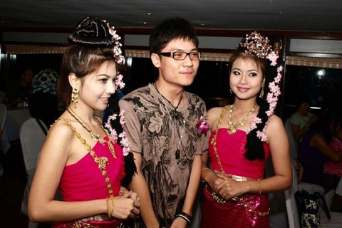 Bangkok : spectacle et dîner-croisière de 2 h sur le fleuveDîner-croisière seulement