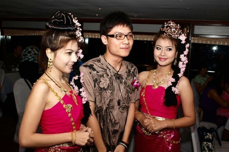 Bangkok : spectacle et dîner-croisière de 2 h sur le fleuveDîner-croisière seulement