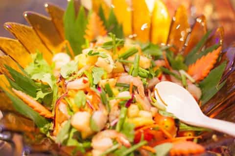 Bangkok: Show e Jantar de 2 Horas no Cruzeiro White Orchid