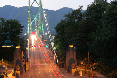 Vancouver City and Capilano Park Private Tour