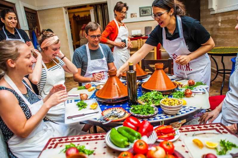 Marrakech: Aula de culinária de tagine com um morador local