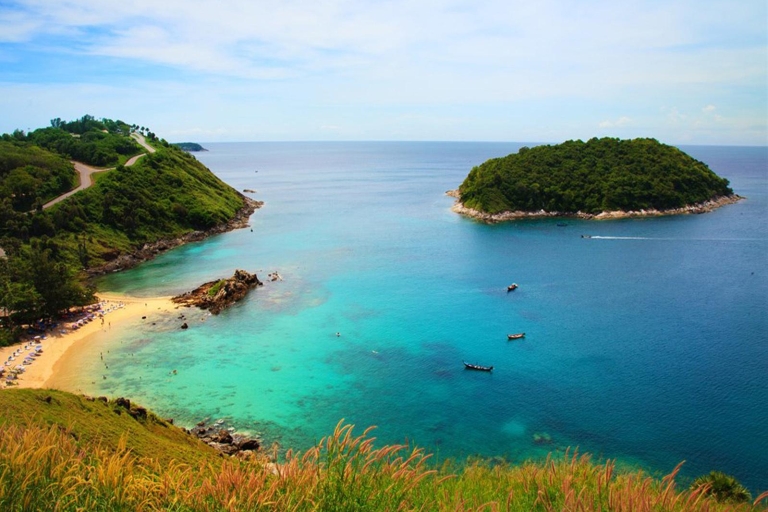 Phuket: Private Car or Minibus Rental with Driver 6-Hour Rental