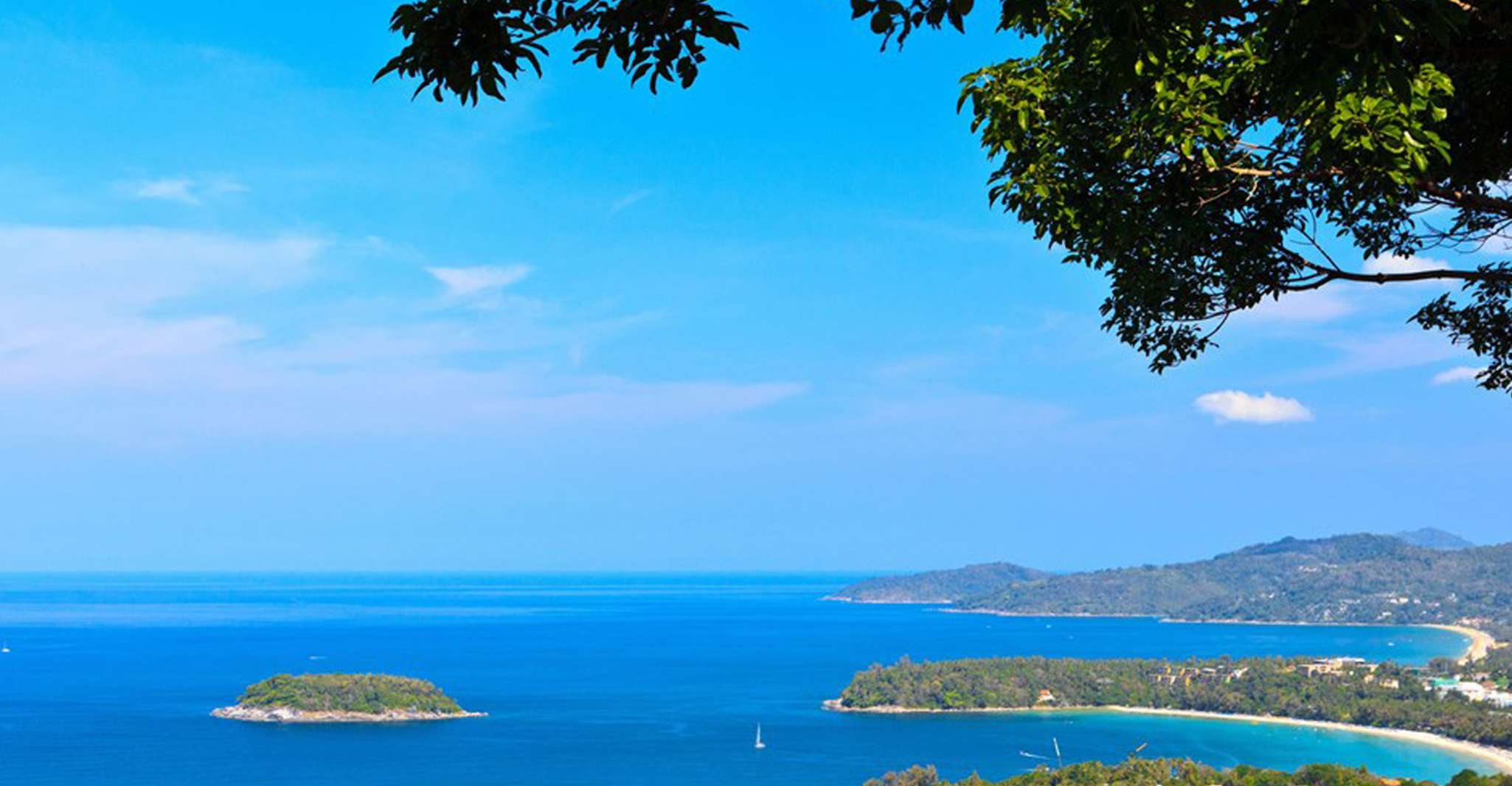 Phuket, noleggio di auto private o minibus con conducente - Housity