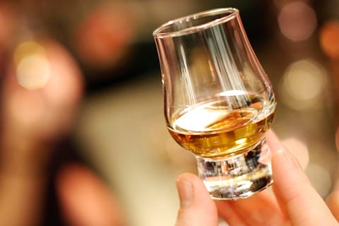 Edinburgh: Whisky Tasting with History and Storytelling