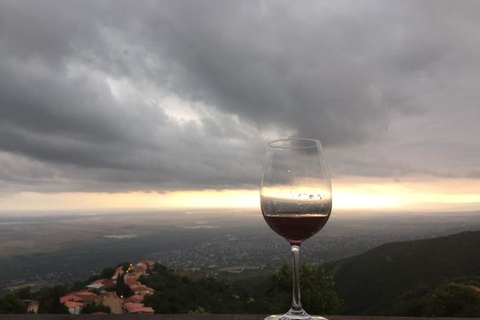 Kahketi Excursión de un día con cata de vinos y almuerzo