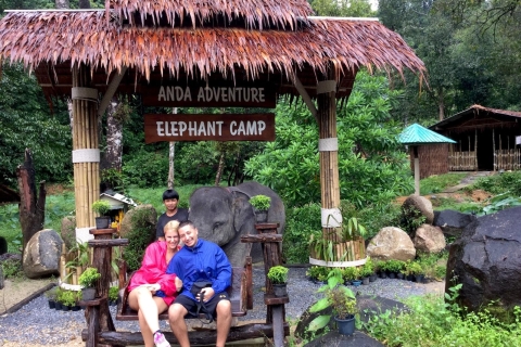 Z Phuket i Khao Lak: Opieka nad słoniami z wizytą w wodospadzieZ Khao Lak