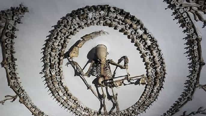 rome half–day catacombs crypts underground tour
