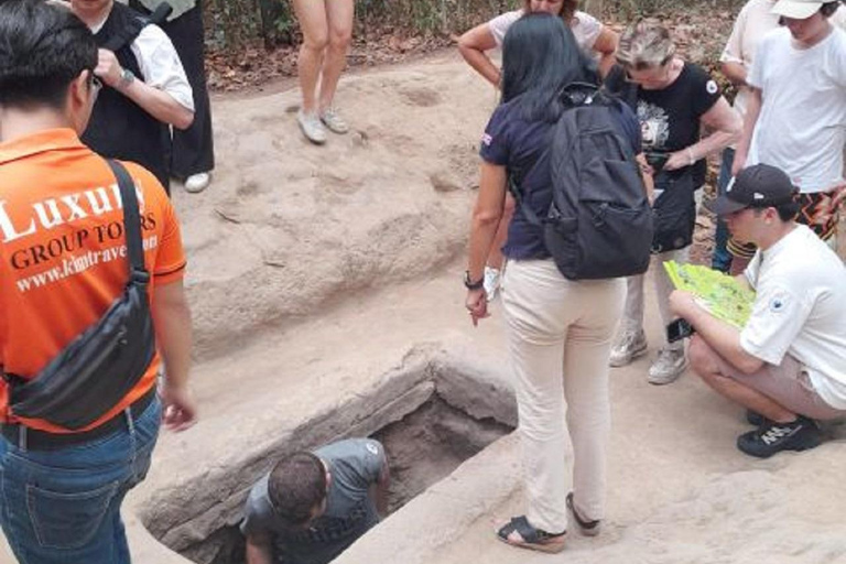 Verken de Cu Chi Tunnels tijdens een halfdaagse tour door Saigon