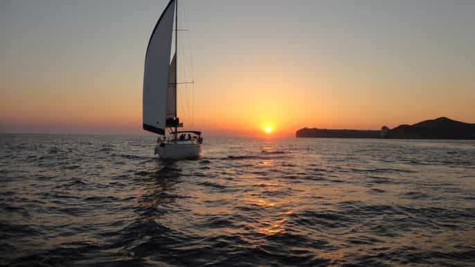 santorini caldera sunset sailing cruise with meal