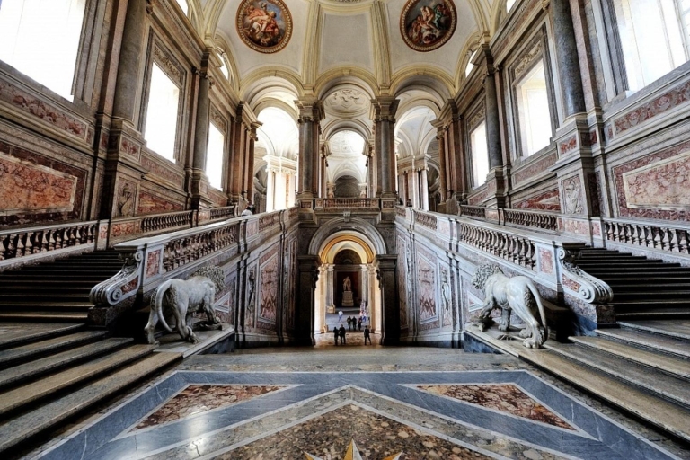 Neapel: Privater Transfer zum Palast von Caserta