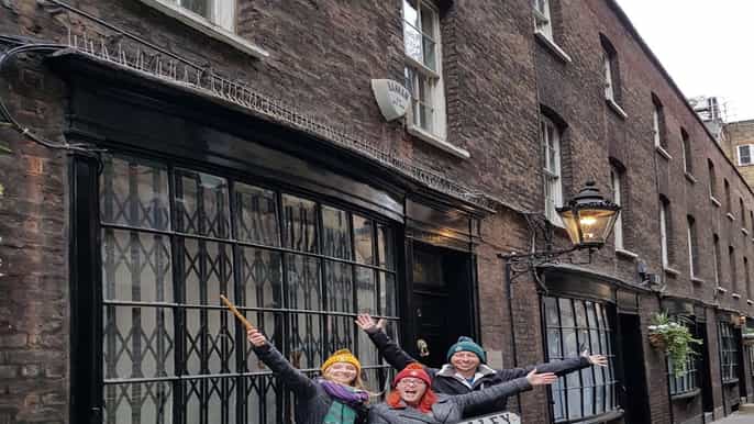 harry potter london taxi tour with hopon hopoff cruise