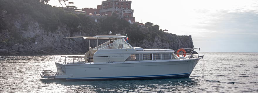 Ischia : visite guidée en bateau à la découverte de l'île avec déjeuner à bord