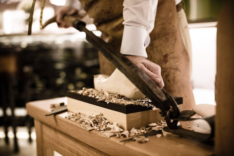 Hanoi: Incense Village & Hat or Shoe Factory, Perfume Pagoda Morning: Hanoi Hat Village and Incense Village - SMALL GROUP