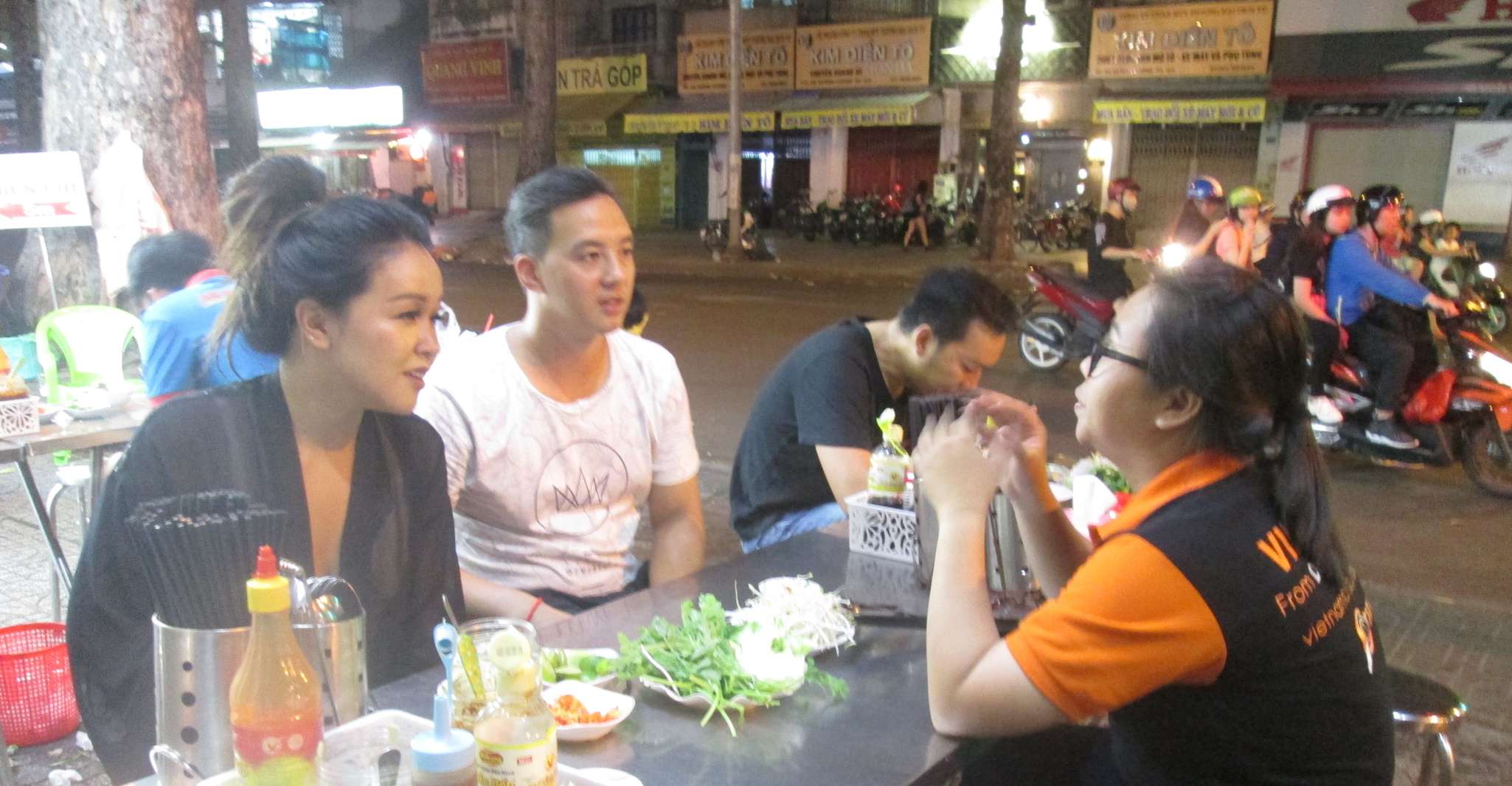Ho Chi Minh City, Tour de moto de minuit - Hizvo