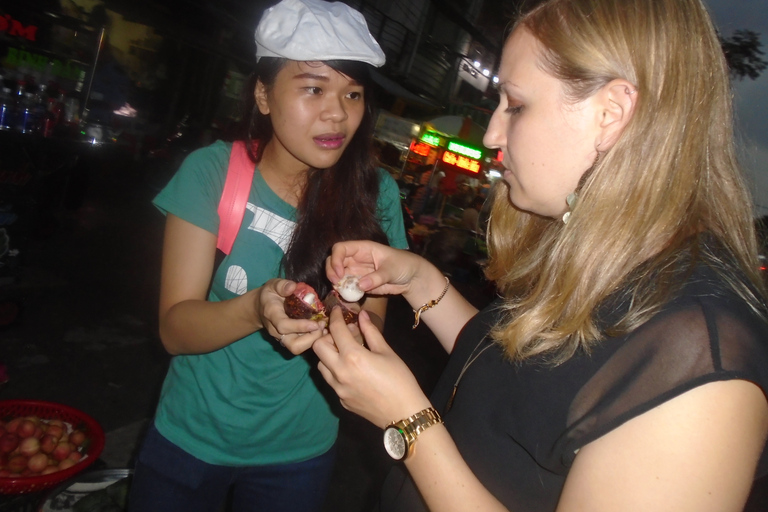 Midnight Street Food Tour i Saigon med motorcykel