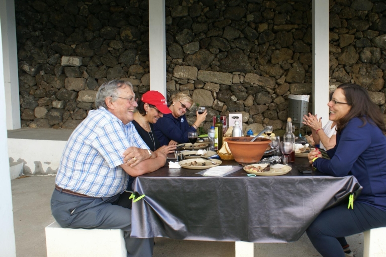 Isla Terceira: tour de 8 horas de vino y licorTour privado