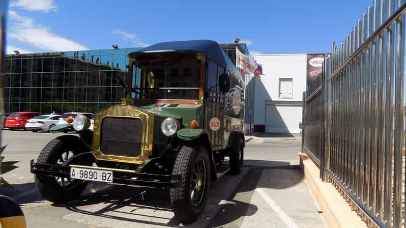 Desde Benidorm o Albir: fábrica de chocolate y mercado