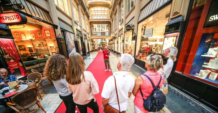 Leipzig: Courtyards, Houses, Trade - Passage Tour in German