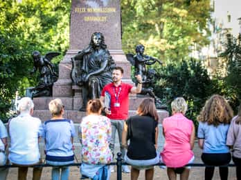 Kombitour in Leipzig: Stadtrundgang & Stadtrundfahrt Kombitour in Leipzig: Stadtrundgang & Stadtrundfahrt