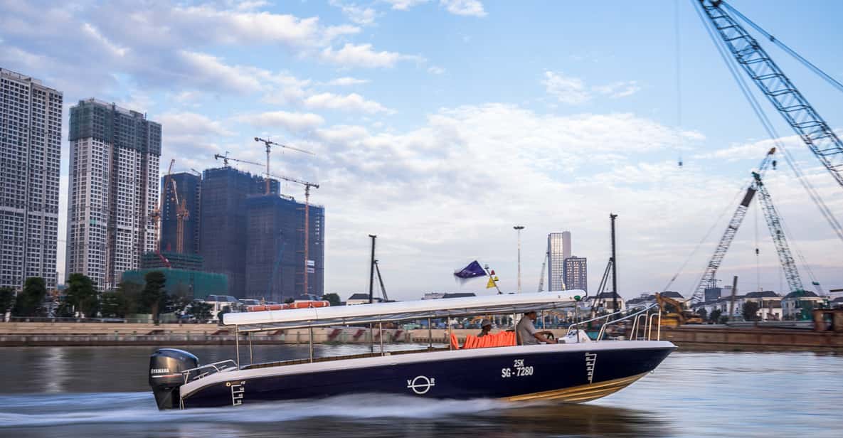 Ho Chi Minh: City Tour by Jeep & Sunset Cruise by Speedboat