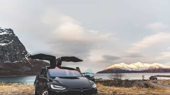 tromsø tour panoramico dei fiordi in tesla