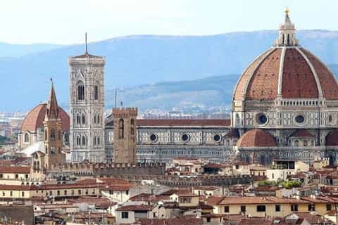 a sweet walking tour in florence from rome